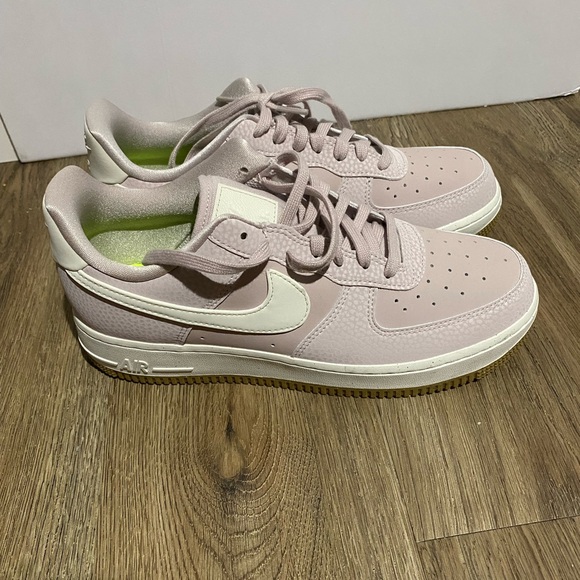 Women’s Nike Air Force 1 Low '07 Next Nature Platinum Violet - Picture 1 of 4